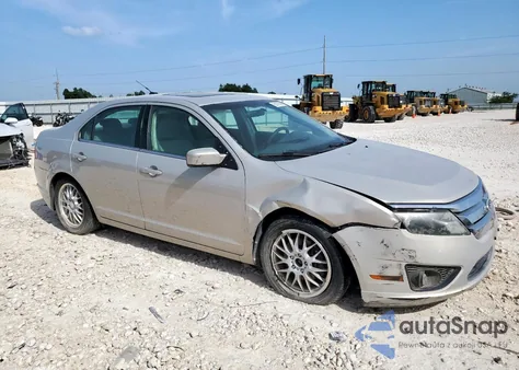 2010 Ford Fusion Se z USA, uszkodzony, nr VIN 3FAHP0HA2AR291801